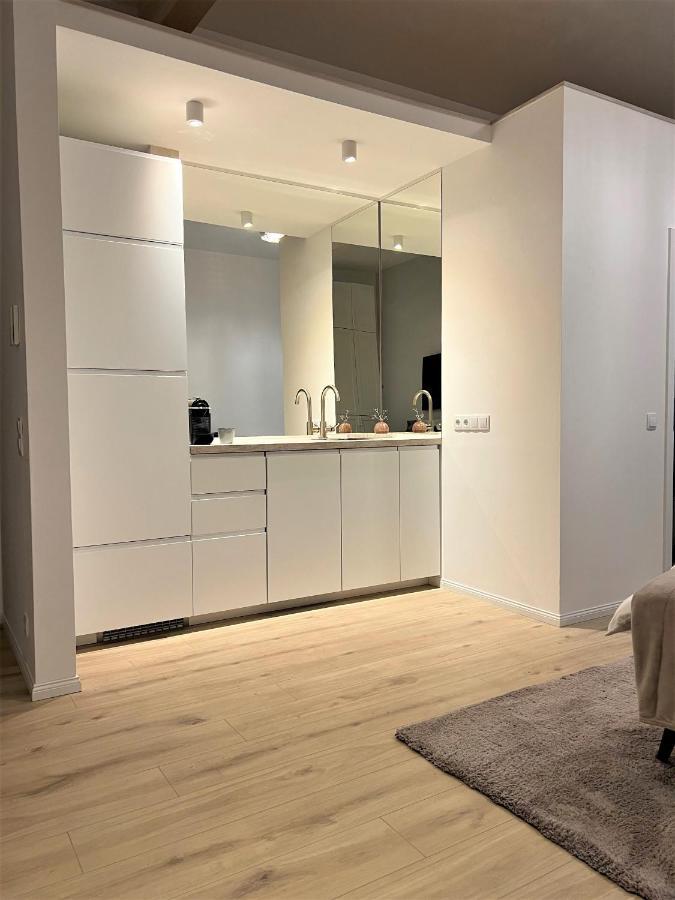 Winetime - Modern - Luxurioes - Direkt Im Zentrum - Stadtmitte ลันเดาอินแดร์ฟัลซ์ ภายนอก รูปภาพ