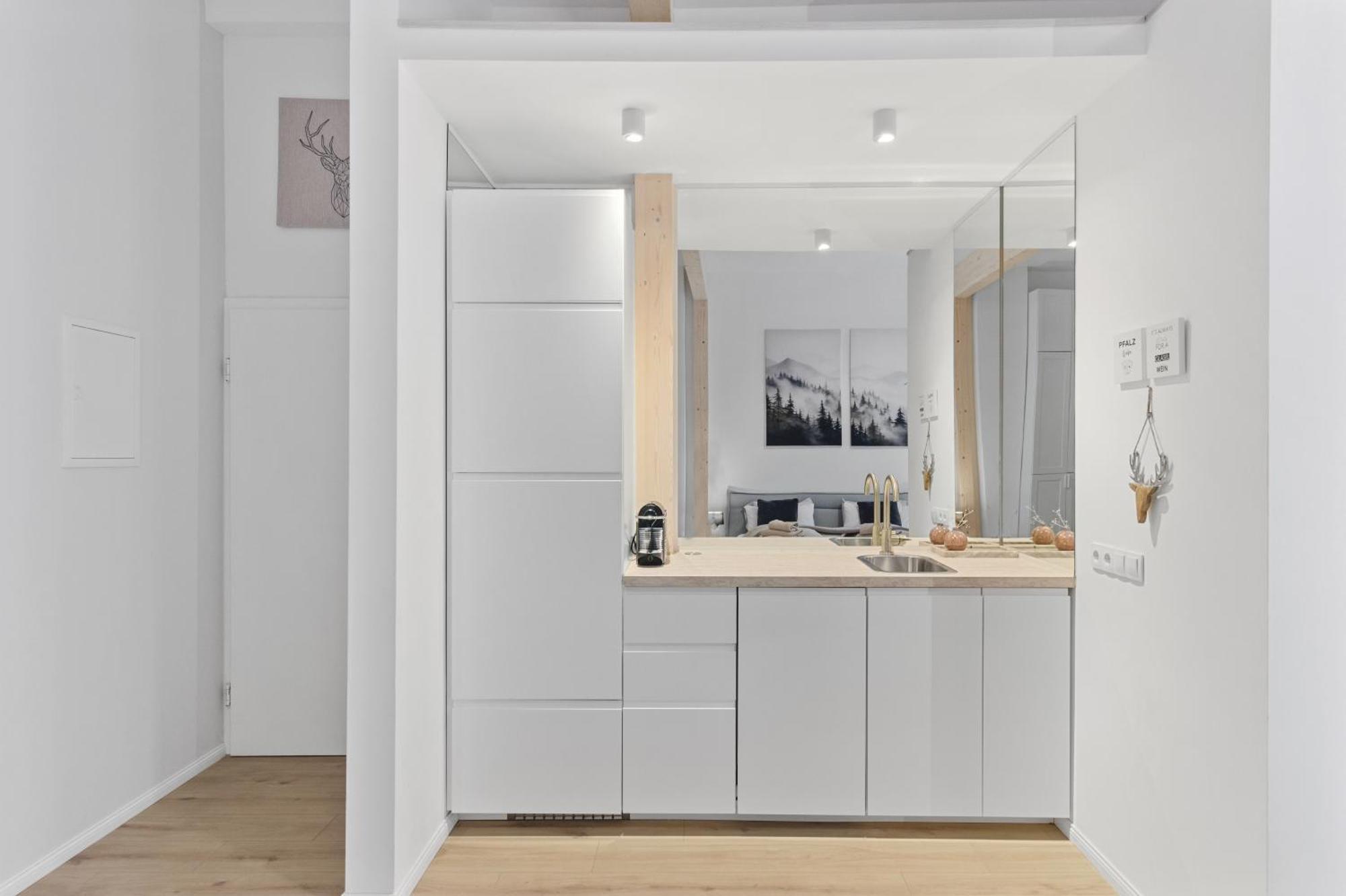 Winetime - Modern - Luxurioes - Direkt Im Zentrum - Stadtmitte ลันเดาอินแดร์ฟัลซ์ ภายนอก รูปภาพ